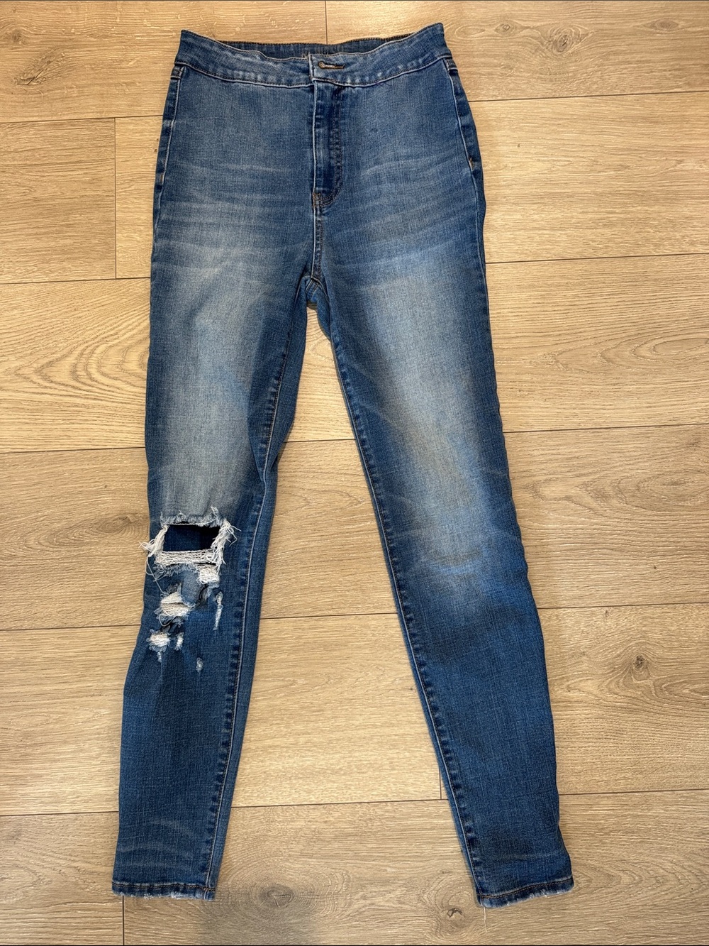 Rewash brand Distressed Skinny Jeans in Faded Blue size 1/25